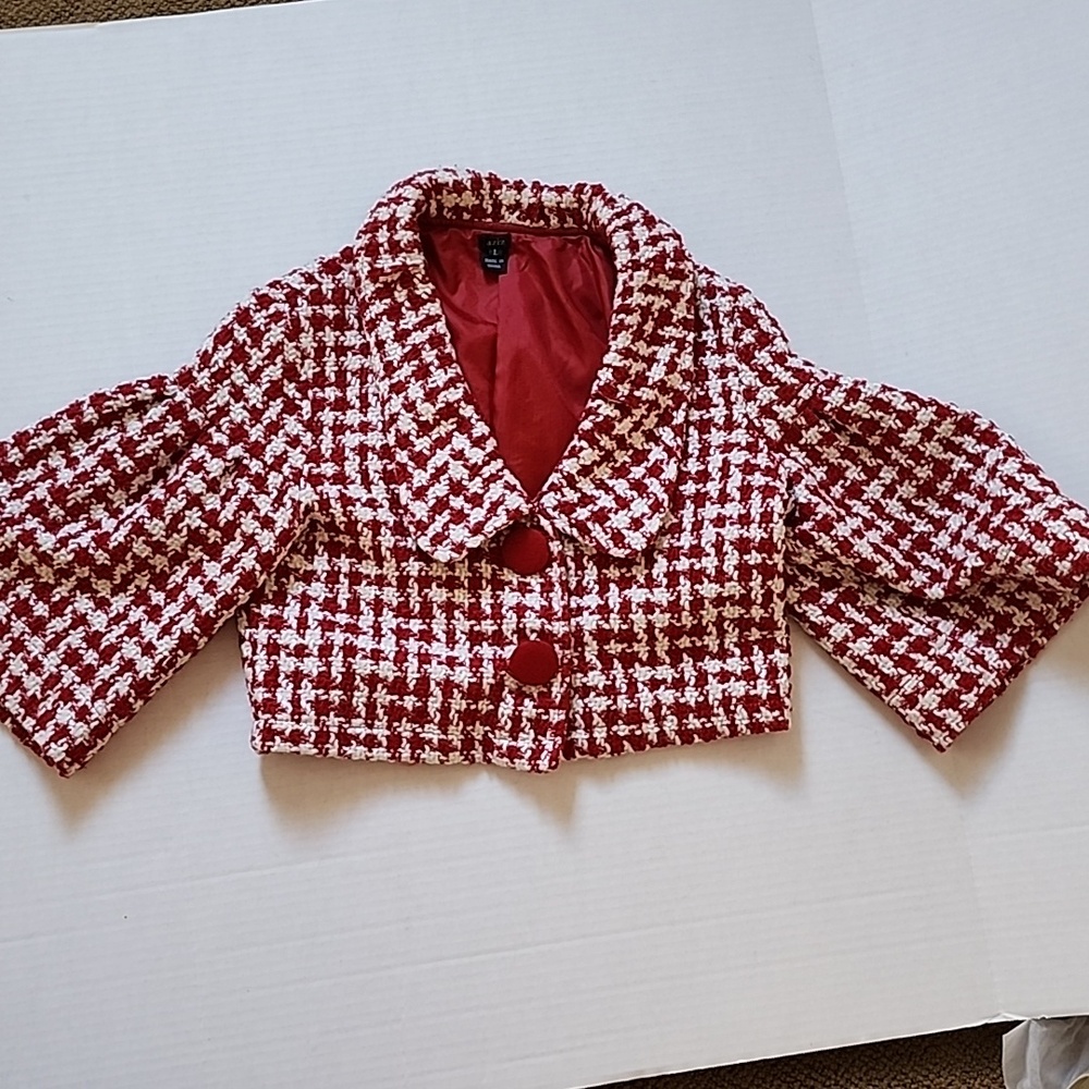 Stylish Red & White woven cropped jacket